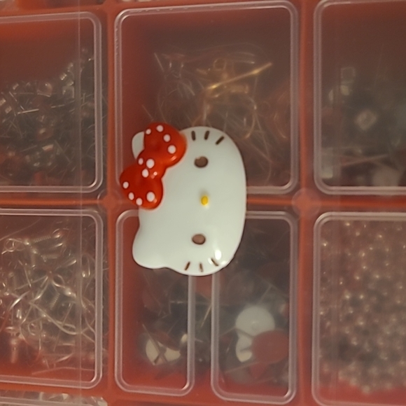 Hello Kitty Crafts Box - Picture 6 of 7